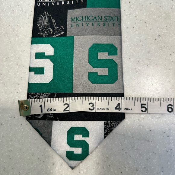 Michigan State Spartans Block & Play Tie
Necktie. Ralph Marlin. Go Green…Go… - Picture 11 of 15